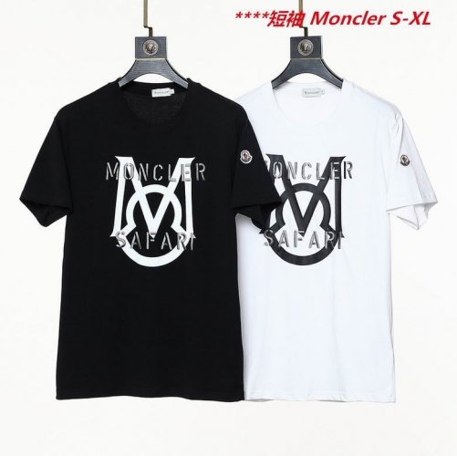 M.o.n.c.l.e.r. Round neck 2812 Men