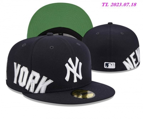 New York YANKEES Fitted caps 044