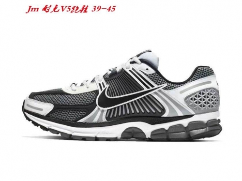 Air Zoom Vomero 5 Sneakers 024 Men
