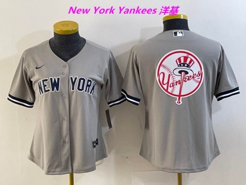 MLB New York Yankees 511 Women