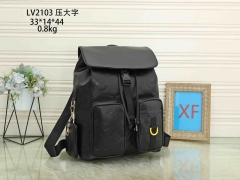 L...V... Bags 3044
