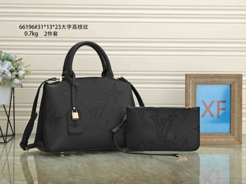 L...V... Bags 3515