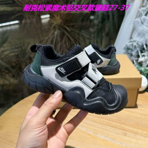 Nike Kids Shoes 031