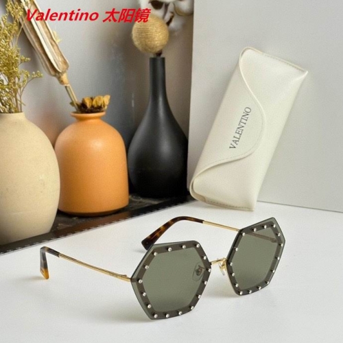 V.a.l.e.n.t.i.n.o. Sunglasses AAAA 4071