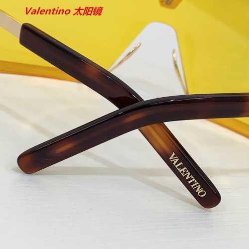 V.a.l.e.n.t.i.n.o. Sunglasses AAAA 4271