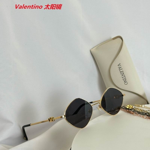 V.a.l.e.n.t.i.n.o. Sunglasses AAAA 4232