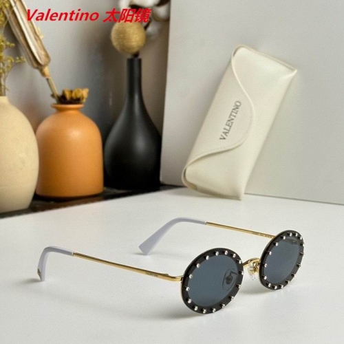 V.a.l.e.n.t.i.n.o. Sunglasses AAAA 4078