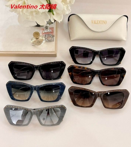 V.a.l.e.n.t.i.n.o. Sunglasses AAAA 4309