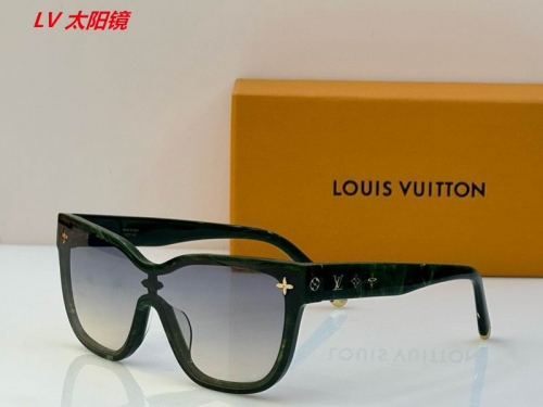 L...V... Sunglasses AAAA 5432