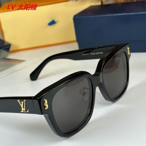 L...V... Sunglasses AAAA 5402