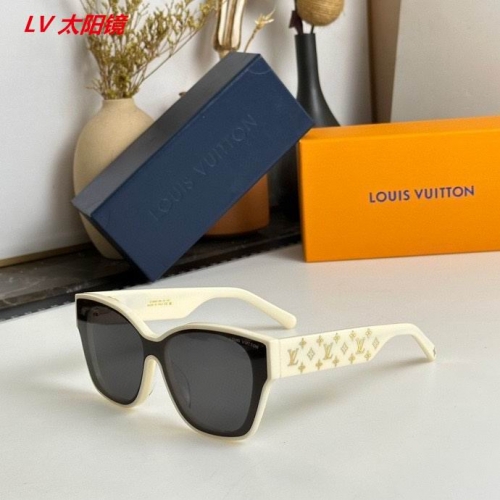 L...V... Sunglasses AAAA 4344