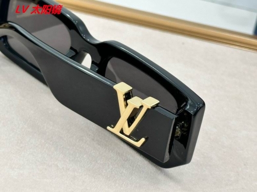 L...V... Sunglasses AAAA 5068