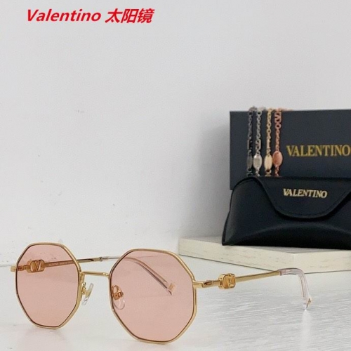 V.a.l.e.n.t.i.n.o. Sunglasses AAAA 4240