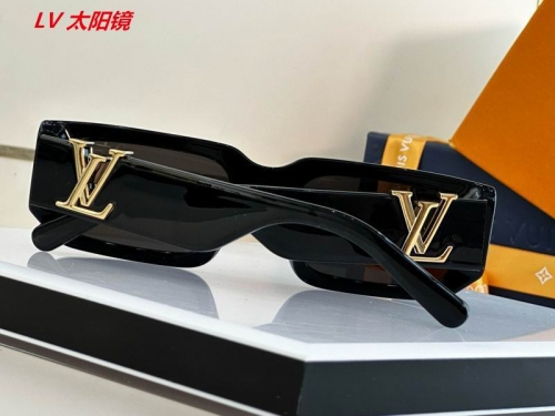 L...V... Sunglasses AAAA 5062