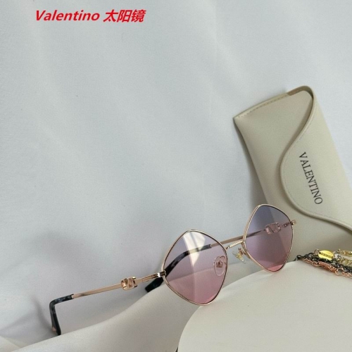 V.a.l.e.n.t.i.n.o. Sunglasses AAAA 4230