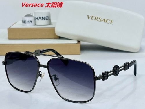 V.e.r.s.a.c.e. Sunglasses AAAA 4007