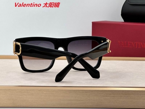 V.a.l.e.n.t.i.n.o. Sunglasses AAAA 4022