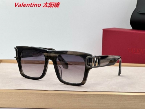 V.a.l.e.n.t.i.n.o. Sunglasses AAAA 4026