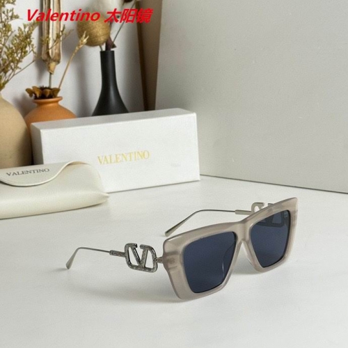 V.a.l.e.n.t.i.n.o. Sunglasses AAAA 4144