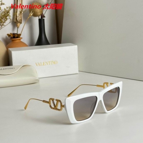 V.a.l.e.n.t.i.n.o. Sunglasses AAAA 4149