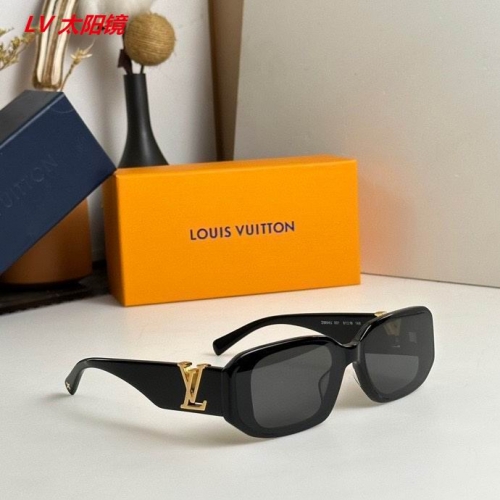 L...V... Sunglasses AAAA 4402