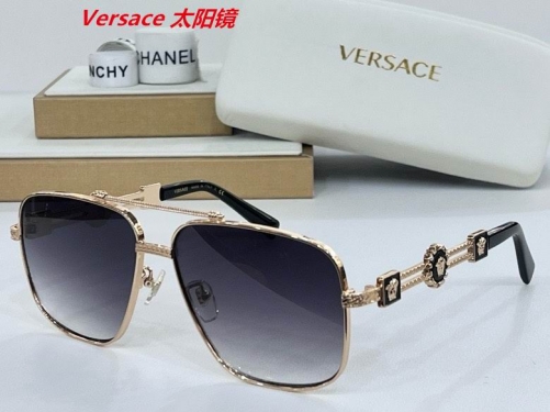 V.e.r.s.a.c.e. Sunglasses AAAA 4006