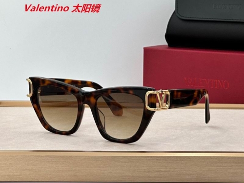 V.a.l.e.n.t.i.n.o. Sunglasses AAAA 4015