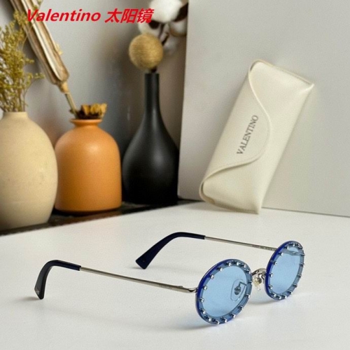 V.a.l.e.n.t.i.n.o. Sunglasses AAAA 4073