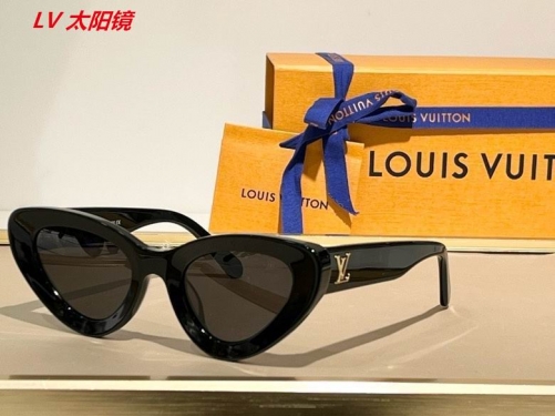 L...V... Sunglasses AAAA 4513