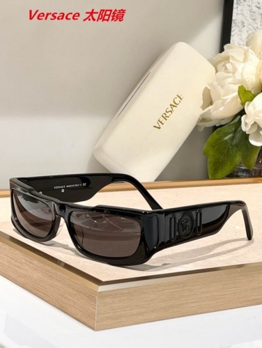 V.e.r.s.a.c.e. Sunglasses AAAA 4037