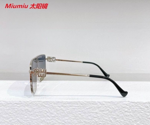 M.i.u.m.i.u. Sunglasses AAAA 4317