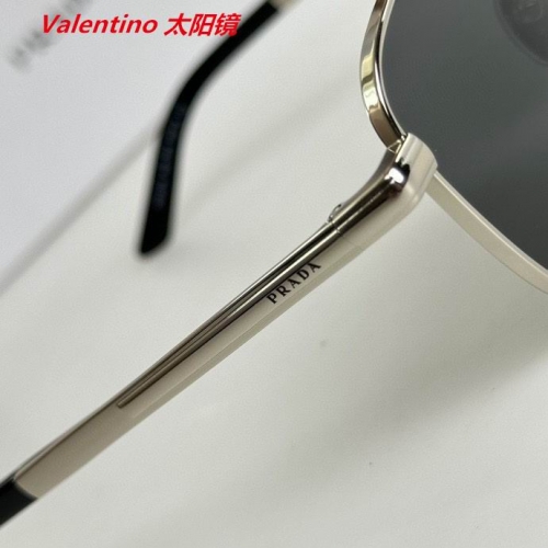 V.a.l.e.n.t.i.n.o. Sunglasses AAAA 4117