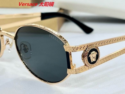 V.e.r.s.a.c.e. Sunglasses AAAA 4012