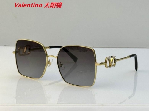 V.a.l.e.n.t.i.n.o. Sunglasses AAAA 4006