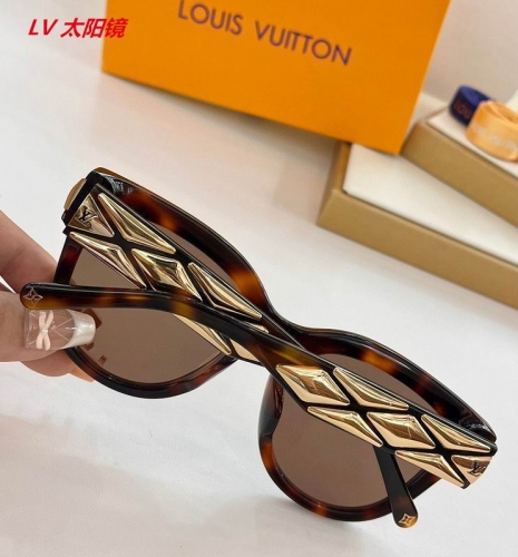 L...V... Sunglasses AAAA 4244