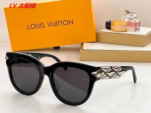 L...V... Sunglasses AAAA 4247