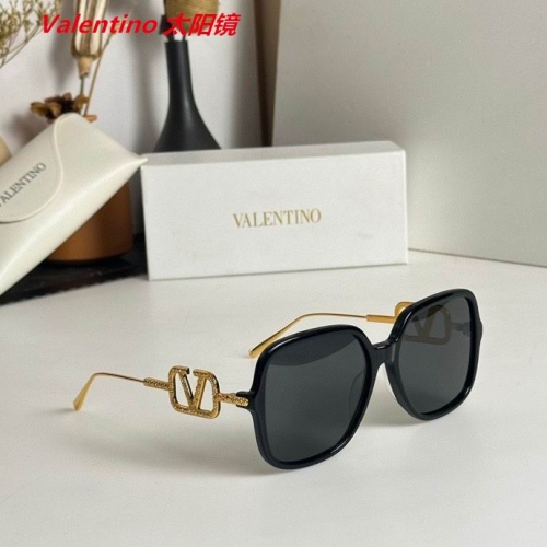 V.a.l.e.n.t.i.n.o. Sunglasses AAAA 4056