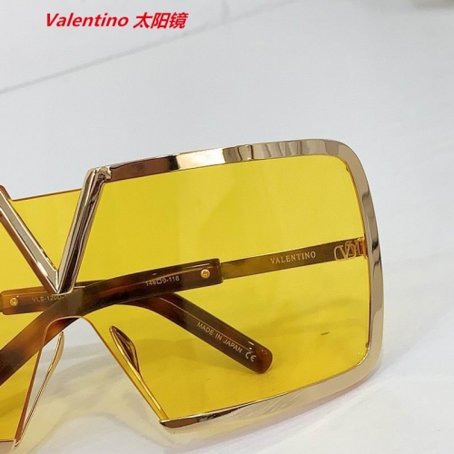 V.a.l.e.n.t.i.n.o. Sunglasses AAAA 4272