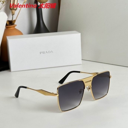 V.a.l.e.n.t.i.n.o. Sunglasses AAAA 4128