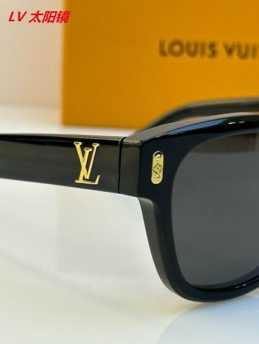 L...V... Sunglasses AAAA 5004