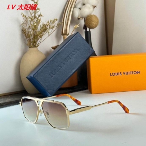 L...V... Sunglasses AAAA 4372