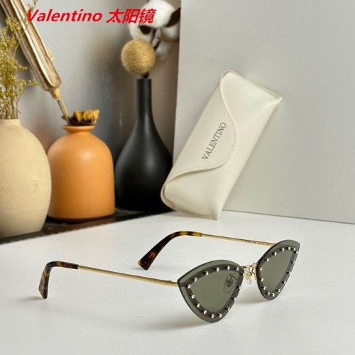 V.a.l.e.n.t.i.n.o. Sunglasses AAAA 4083