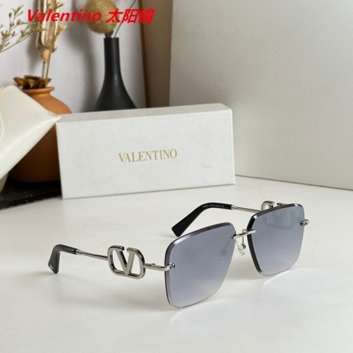 V.a.l.e.n.t.i.n.o. Sunglasses AAAA 4092