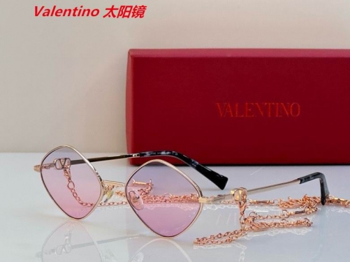 V.a.l.e.n.t.i.n.o. Sunglasses AAAA 4222