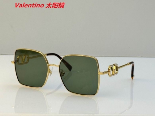 V.a.l.e.n.t.i.n.o. Sunglasses AAAA 4009