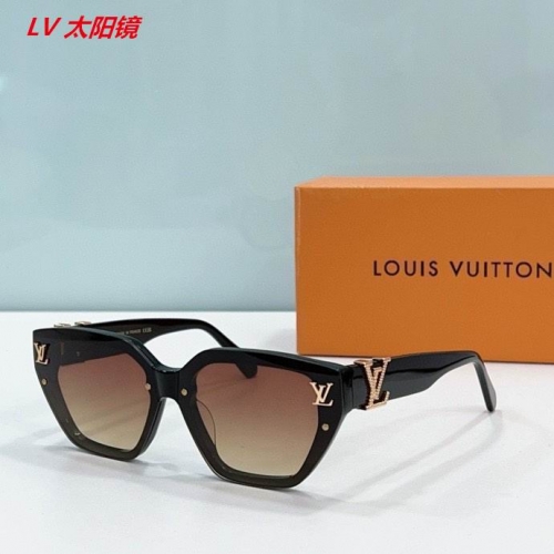 L...V... Sunglasses AAAA 4523