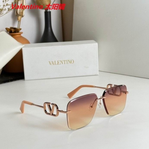 V.a.l.e.n.t.i.n.o. Sunglasses AAAA 4093