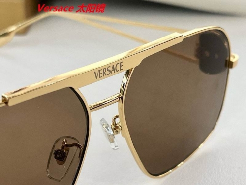 V.e.r.s.a.c.e. Sunglasses AAAA 4152