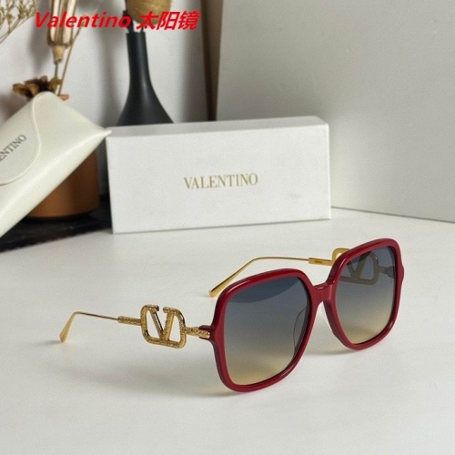 V.a.l.e.n.t.i.n.o. Sunglasses AAAA 4060