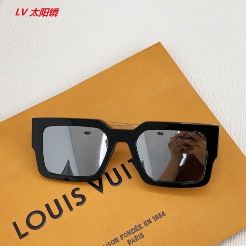 L...V... Sunglasses AAAA 5501